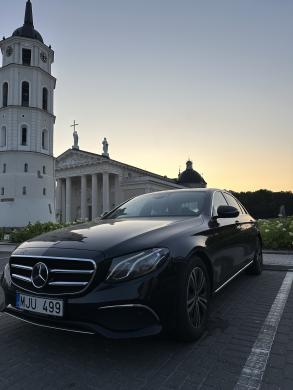 Mercedes-Benz E-Class automobilio nuoma su vairuotoju – verslo ir privatiems klientams-2